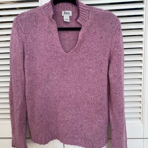 Bass Women's V-Neck Sweater in Soft Pink